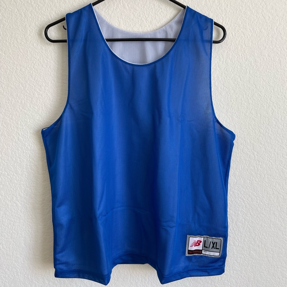 New Balance Camp Pinnie